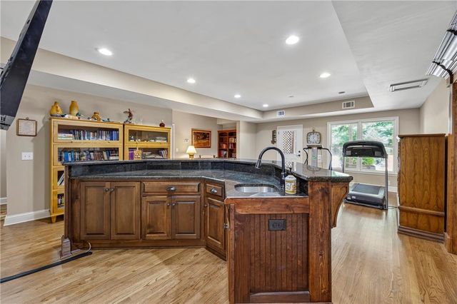 8555 Berringer Point Drive, Gainesville, GA 30506