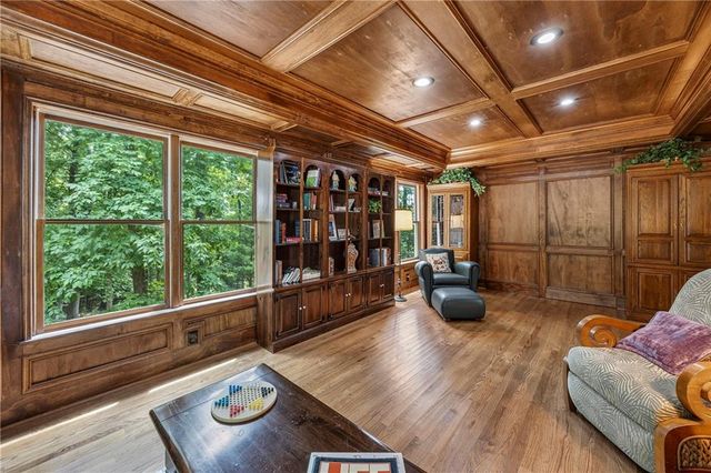 8555 Berringer Point Drive, Gainesville, GA 30506