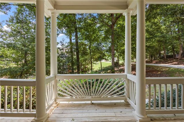 8555 Berringer Point Drive, Gainesville, GA 30506