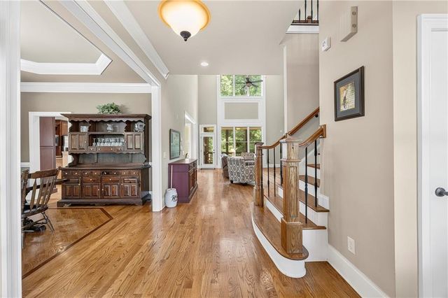 8555 Berringer Point Drive, Gainesville, GA 30506
