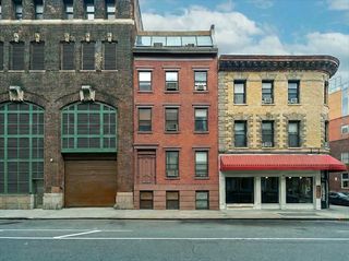 681 Greenwich Street # 1, New York City, NY 10014