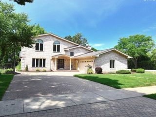 1302 S PRINCETON Avenue, Arlington Heights, IL 60005