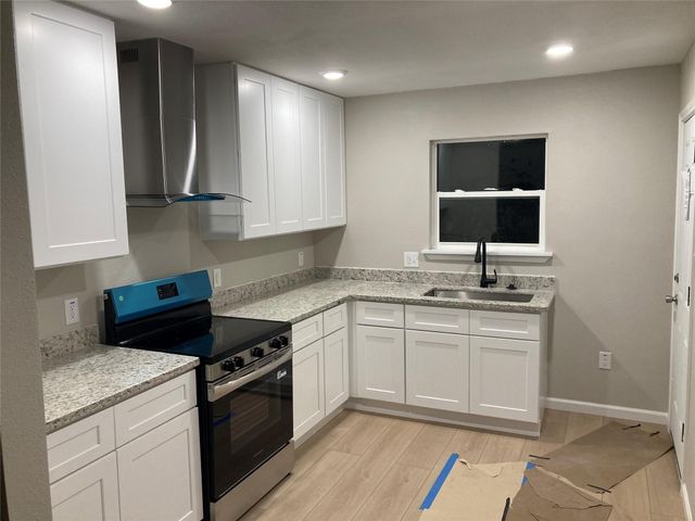 2627 32nd Avenue N, Texas City, TX 77590