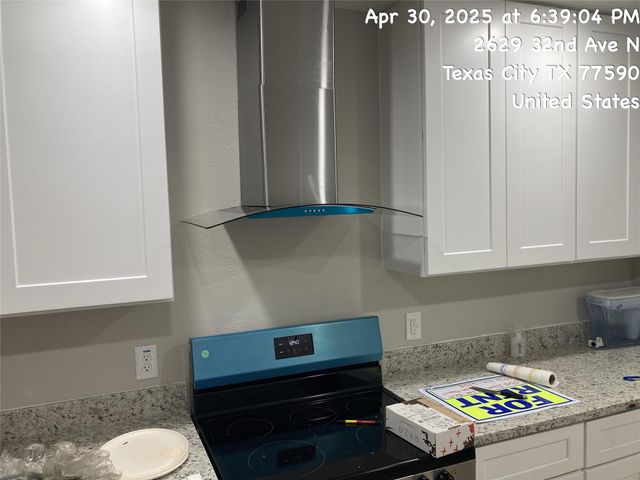 2627 32nd Avenue N, Texas City, TX 77590