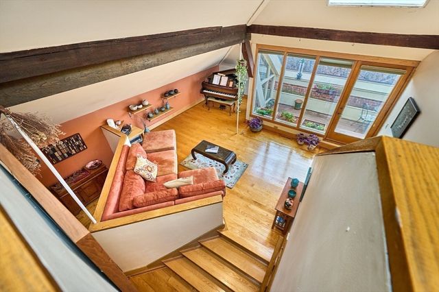 35 New South Street 409, Northampton, MA 01060