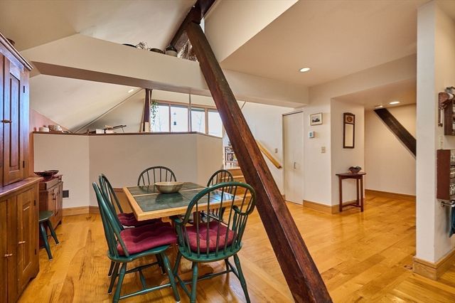 35 New South Street 409, Northampton, MA 01060