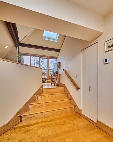 35 New South Street 409, Northampton, MA 01060