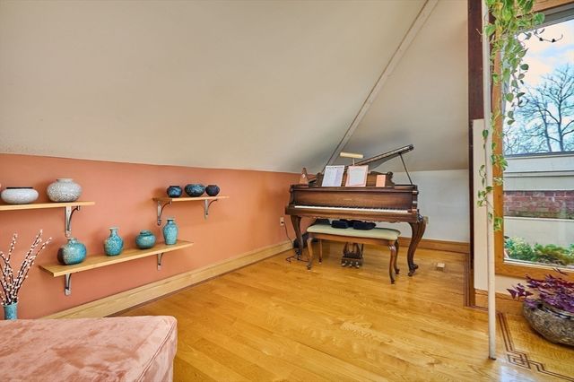 35 New South Street 409, Northampton, MA 01060