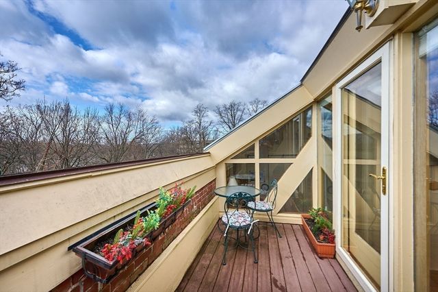 35 New South Street 409, Northampton, MA 01060