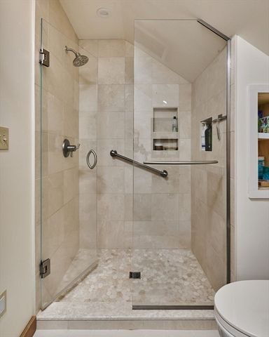 35 New South Street 409, Northampton, MA 01060