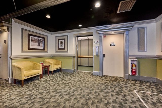 35 New South Street 409, Northampton, MA 01060