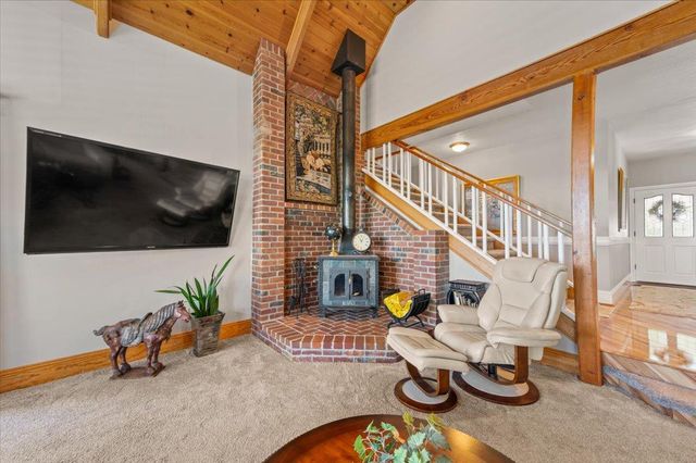 12064 Waxwing Ct, Penn Valley, CA 95946