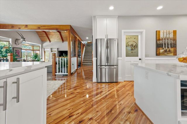 12064 Waxwing Ct, Penn Valley, CA 95946