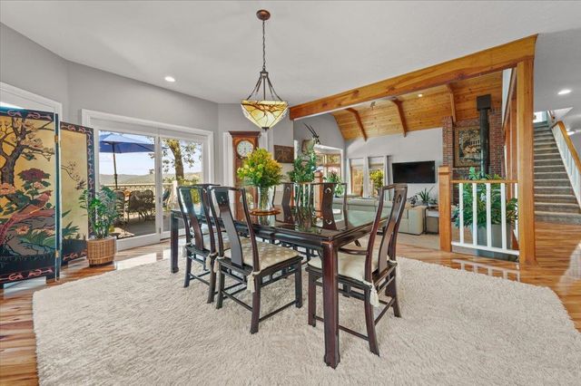 12064 Waxwing Ct, Penn Valley, CA 95946