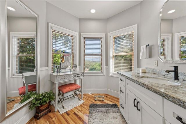 12064 Waxwing Ct, Penn Valley, CA 95946