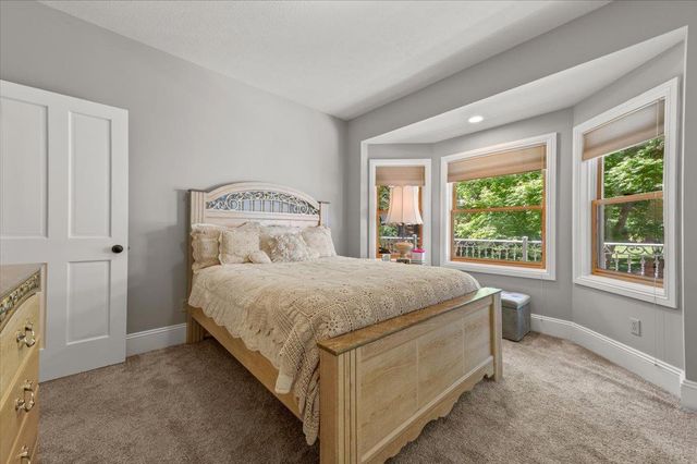 12064 Waxwing Ct, Penn Valley, CA 95946