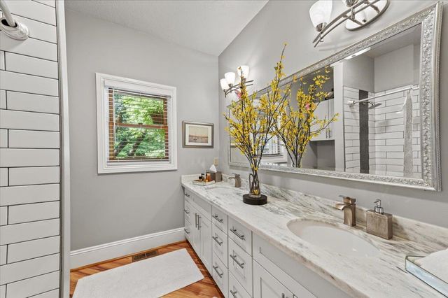 12064 Waxwing Ct, Penn Valley, CA 95946