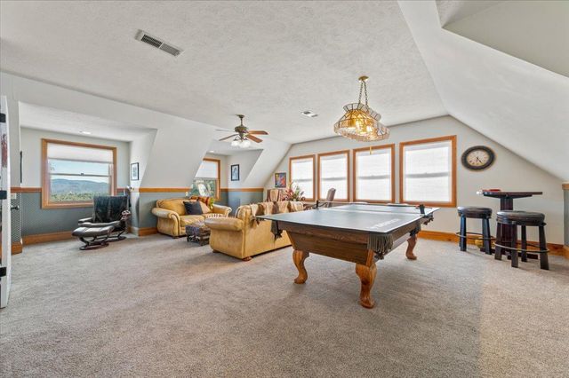 12064 Waxwing Ct, Penn Valley, CA 95946