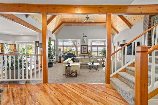 12064 Waxwing Ct, Penn Valley, CA 95946