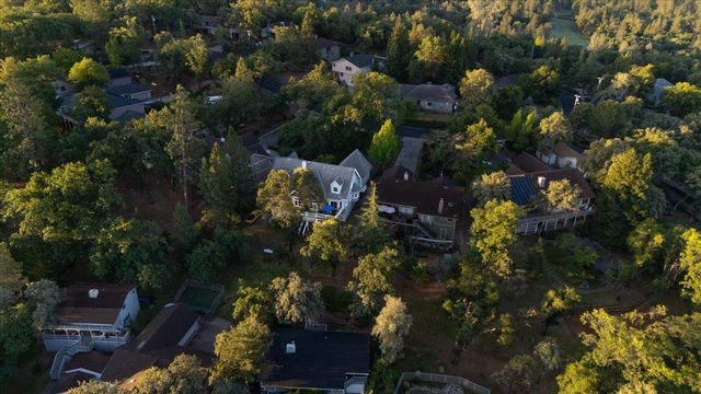 12064 Waxwing Ct, Penn Valley, CA 95946