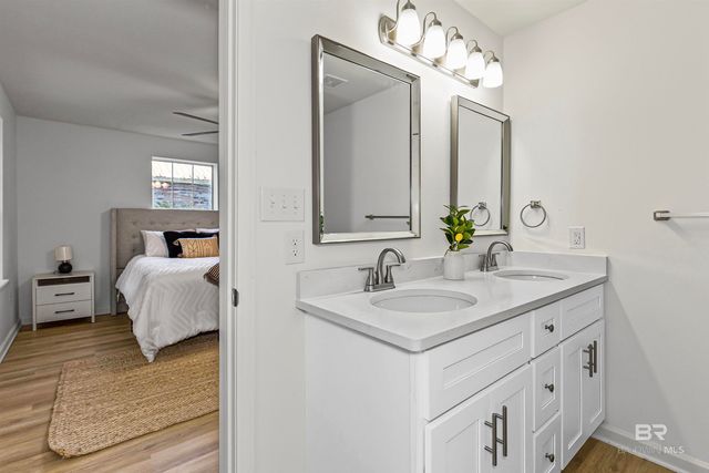 1819 Spanish Cove Drive, Lillian, AL 36549