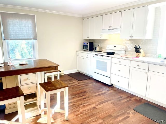 212 Schaffer Avenue, Salina, NY 13206