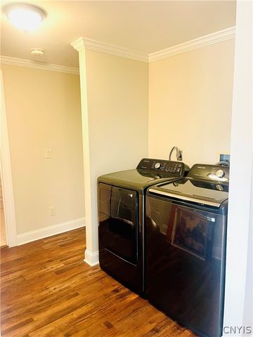 212 Schaffer Avenue, Salina, NY 13206