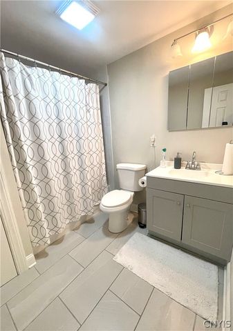 212 Schaffer Avenue, Salina, NY 13206