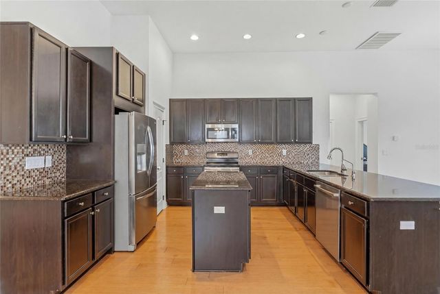 7013 ARTESIAN COURT, Apollo Beach, FL 33572