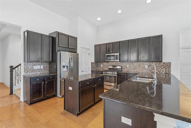 7013 ARTESIAN COURT, Apollo Beach, FL 33572