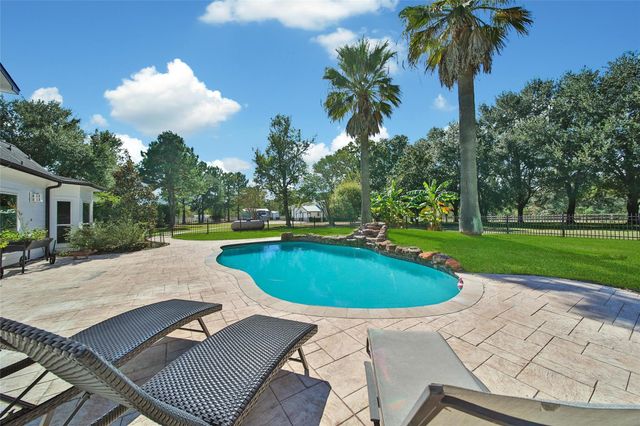 29919 Tudor Way, Magnolia, TX 77355