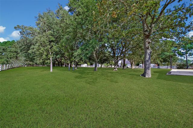 29919 Tudor Way, Magnolia, TX 77355