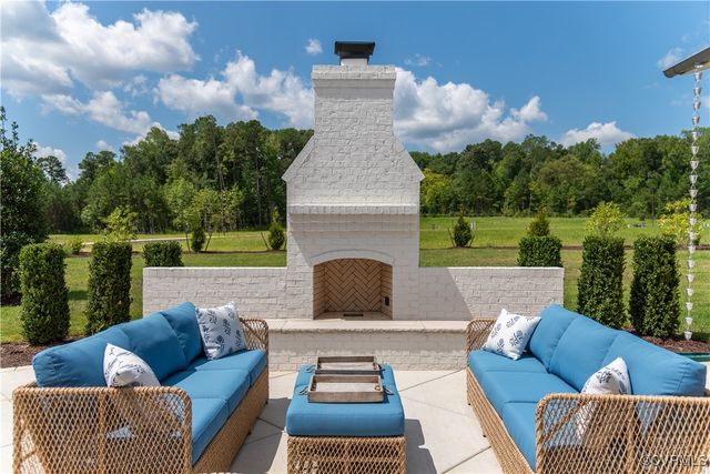 12436 Bluffton Ridge Ct, Goochland, VA 23238