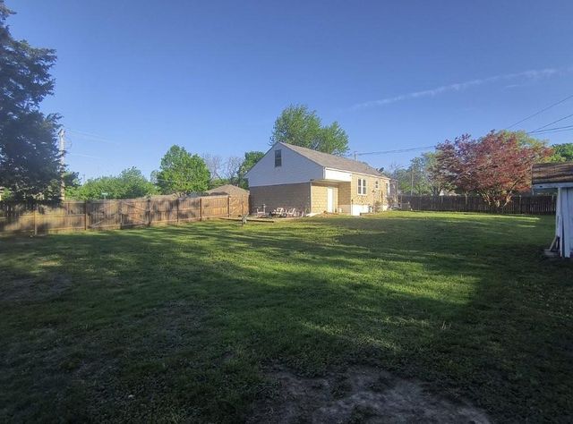 1005 S Forest Avenue, Independence, MO 64050