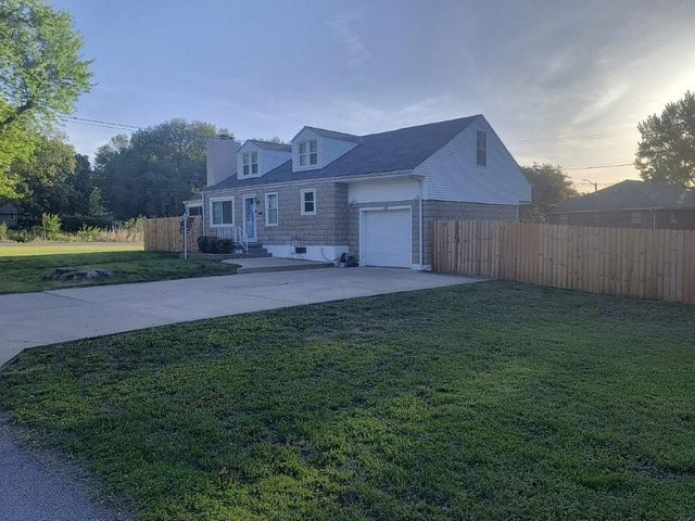 1005 S Forest Avenue, Independence, MO 64050