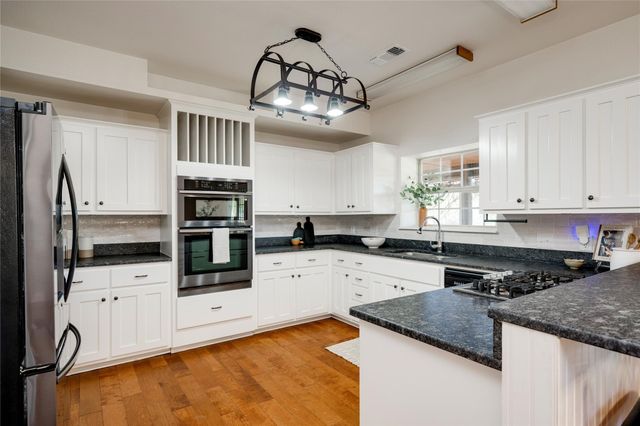 179 Rainbow DR, Bastrop, TX 78602