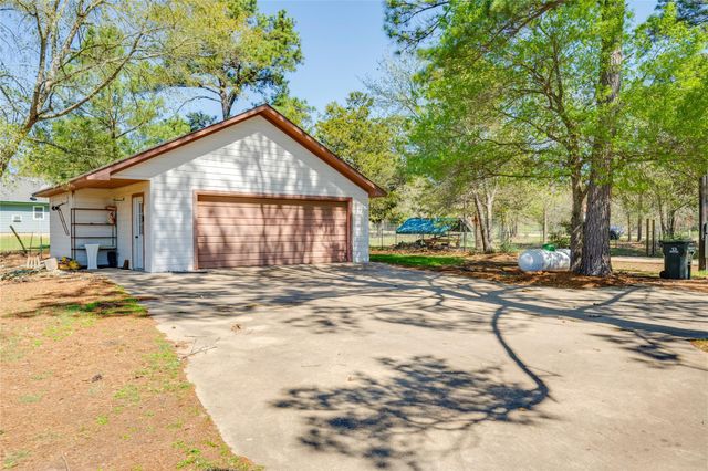 179 Rainbow DR, Bastrop, TX 78602