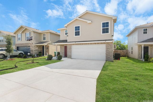 12802 Lorena Ochoa, San Antonio, TX 78221