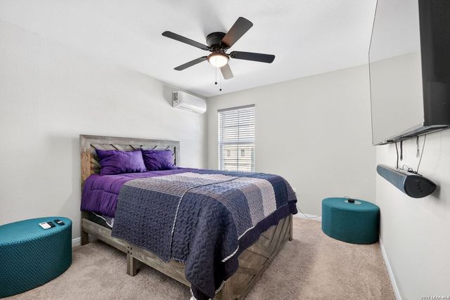 12802 Lorena Ochoa, San Antonio, TX 78221
