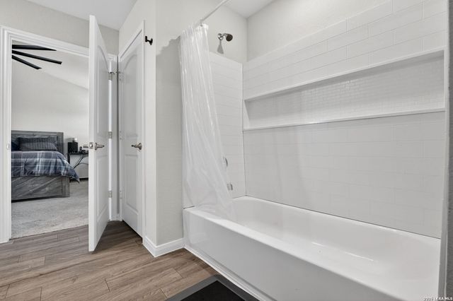 12802 Lorena Ochoa, San Antonio, TX 78221