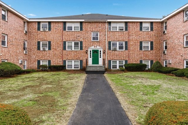 136 Tyngsboro Rd 7, Chelmsford, MA 01863