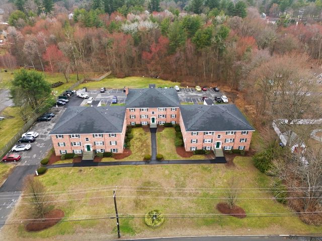 136 Tyngsboro Rd 7, Chelmsford, MA 01863