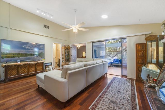 906 VILLAGE GREEN ROAD, Deland, FL 32720