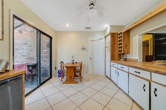 906 VILLAGE GREEN ROAD, Deland, FL 32720