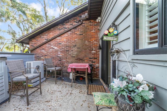 906 VILLAGE GREEN ROAD, Deland, FL 32720