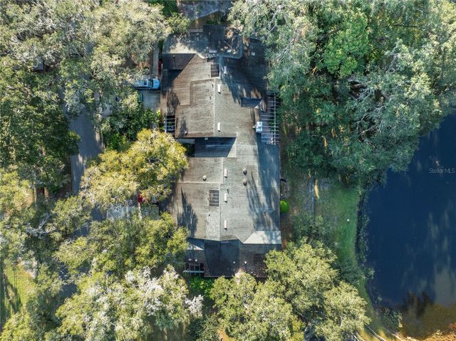 906 VILLAGE GREEN ROAD, Deland, FL 32720