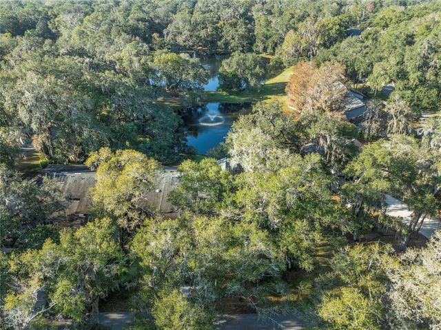 906 VILLAGE GREEN ROAD, Deland, FL 32720