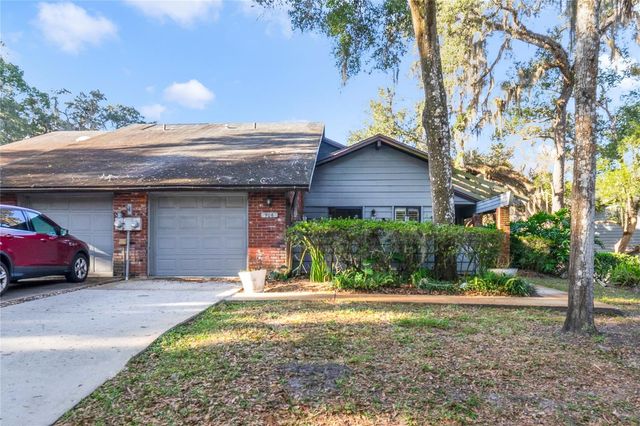 906 VILLAGE GREEN ROAD, Deland, FL 32720