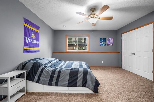 989 Danube Avenue, Shakopee, MN 55379