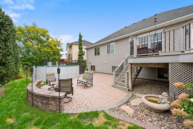 989 Danube Avenue, Shakopee, MN 55379